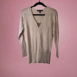 WHITE HOUSE BLACK MARKET VNECK PINK SWEATER